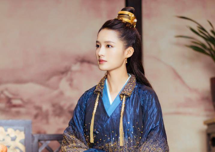 演員李齡，與自然美景的邂逅與內(nèi)心寧靜之旅