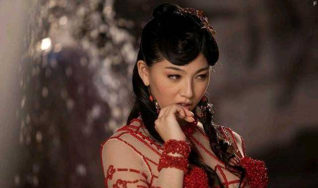 肉蒲團(tuán)女演員的勵(lì)志之旅，變化、自信與成就感的探索