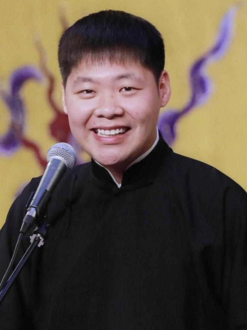 相聲演員鶴，傳承與創(chuàng)新的藝術(shù)人生之旅
