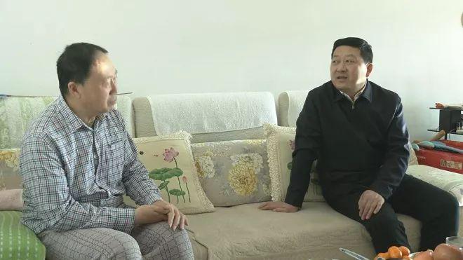 時(shí)政新聞速遞，最新動(dòng)態(tài)大揭秘，新鮮資訊不容錯(cuò)過(guò)！