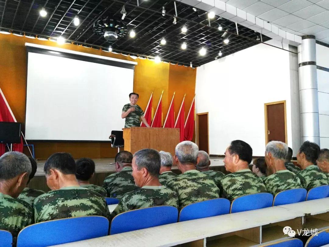 小巷深處的軍迷天堂，最新軍情新聞揭秘