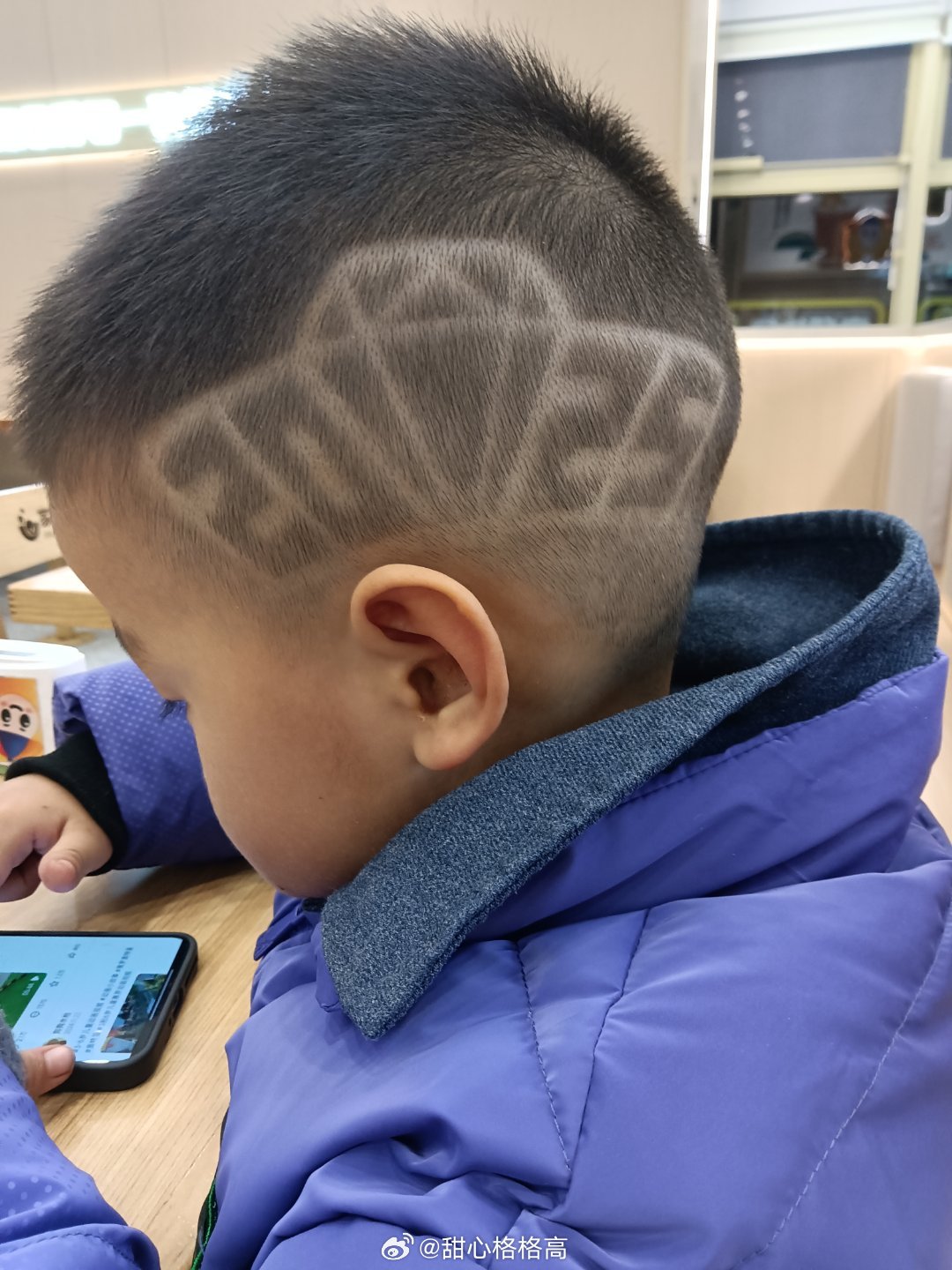小杰的潮流之旅，最新兒童發(fā)型男的友情故事與發(fā)型風(fēng)采