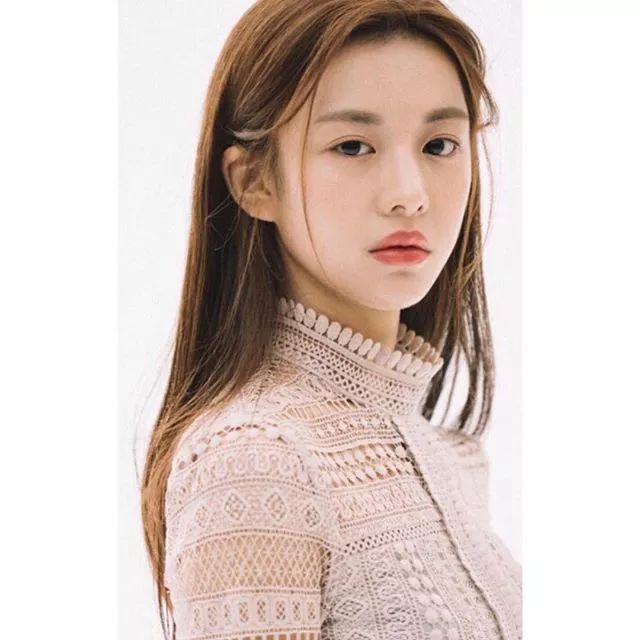 全智賢最新Instagram動(dòng)態(tài)，自然之旅探索內(nèi)心平和之美